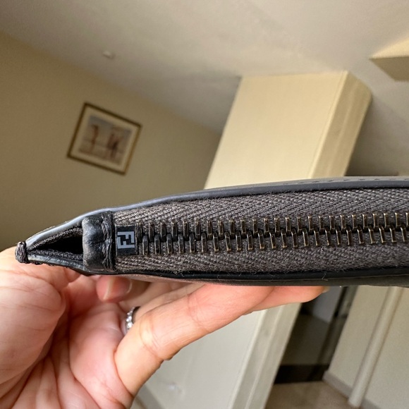 Auth Fendi Clutch - Picture 7 of 15